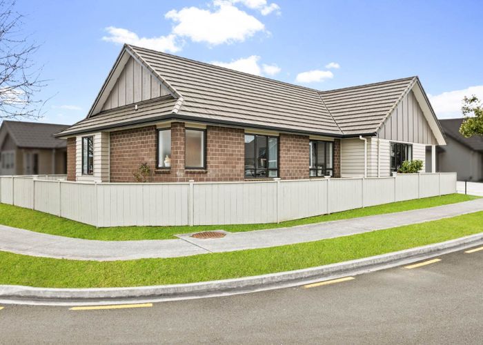  at 14 Kotuku Crescent, Takanini, Papakura, Auckland