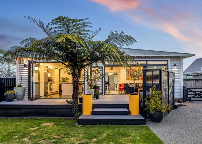  at 15 North Street, Petone, Lower Hutt, Wellington