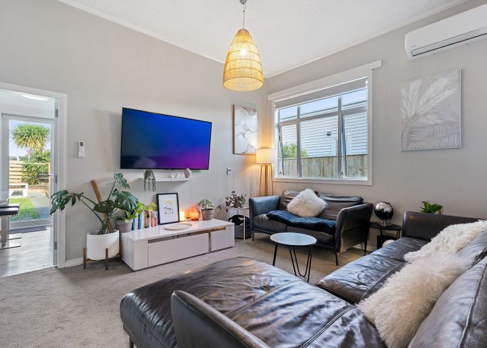  at 9 East Street, Petone, Lower Hutt, Wellington