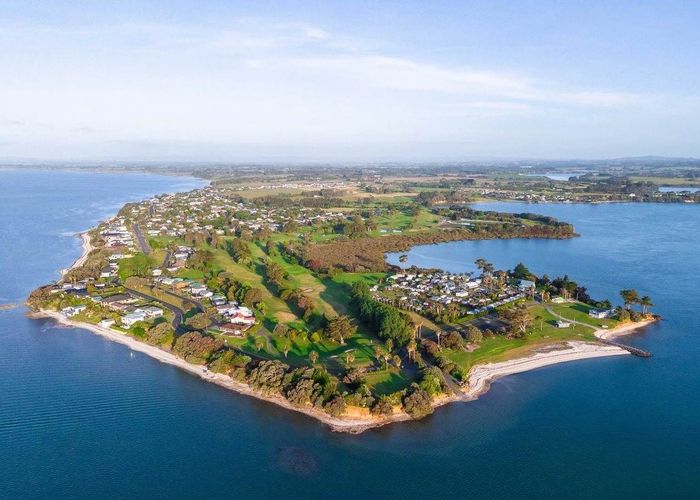  at 11 Kaitiaki Drive, Clarks Beach, Franklin, Auckland