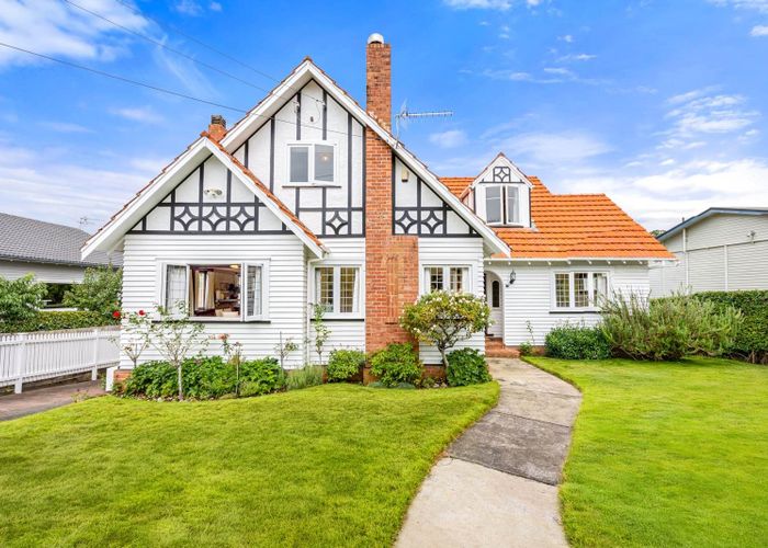  at 18 Fairholme Avenue, Epsom, Auckland City, Auckland