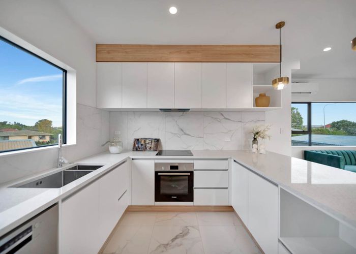  at 723 Massey Road, Mangere, Manukau City, Auckland