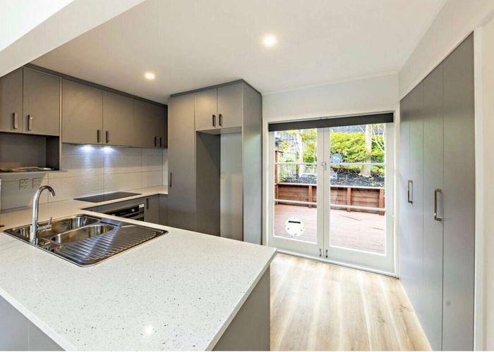  at 2/266 St Heliers Bay Road, St Heliers, Auckland