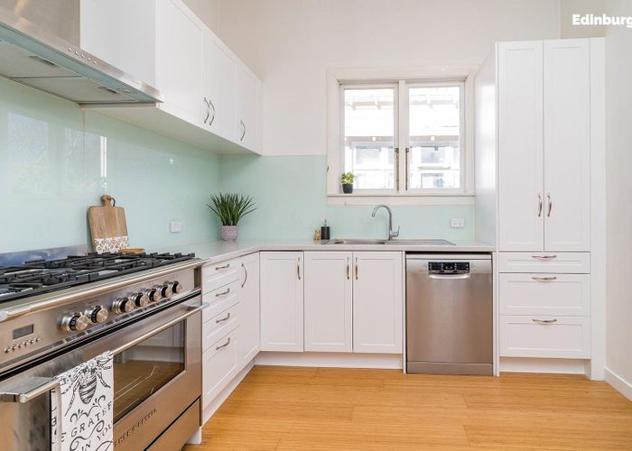  at 14 Pretoria Avenue, Saint Clair, Dunedin