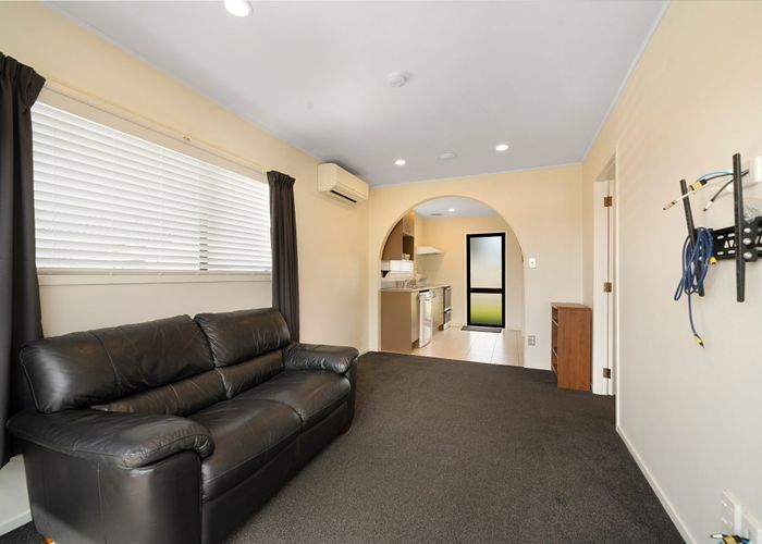  at 14/85 Edmonton Road, Henderson, Waitakere City, Auckland