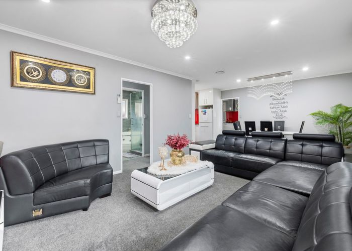  at 6A Ben Lora Place, Mangere East, Auckland