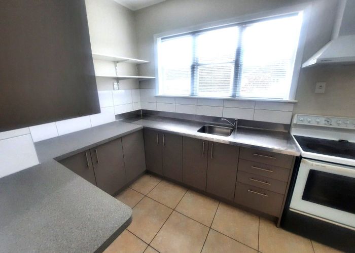  at 2 Savage Crescent, Upper Hutt, Upper Hutt, Wellington