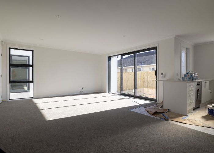  at 215 Stokes Valley Road, Stokes Valley, Lower Hutt, Wellington
