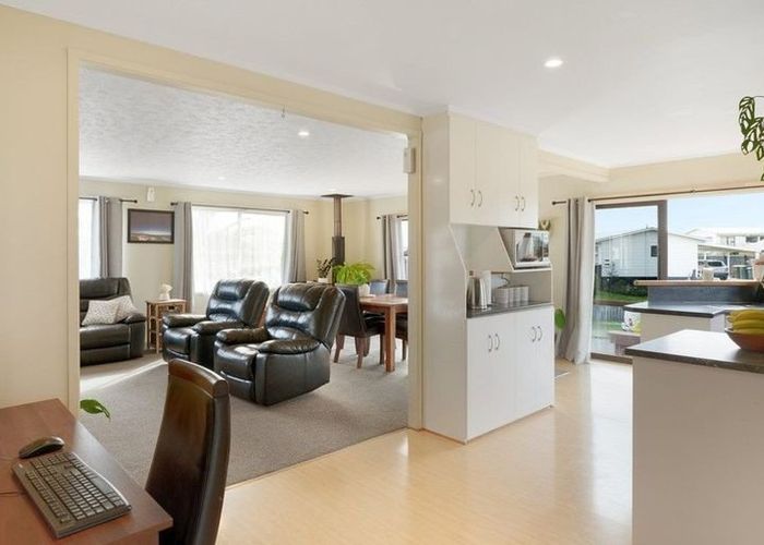  at 20 Landscape Road, Coastlands, Whakatane