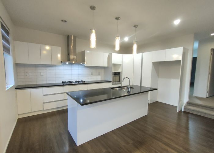  at 6B Gossamer Drive, Pakuranga Heights, Manukau City, Auckland