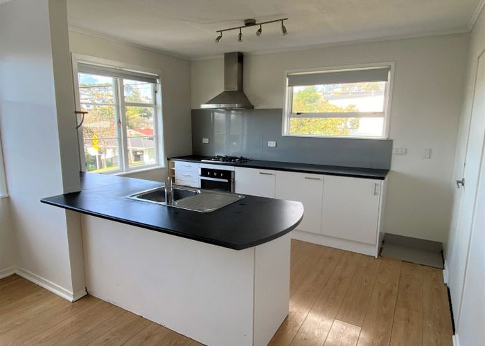  at 33 Matipo Road, Mairangi Bay, North Shore City, Auckland