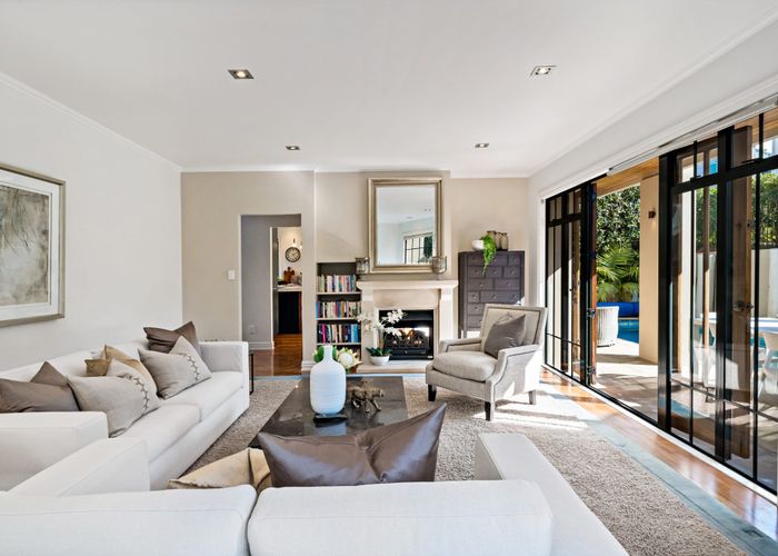  at 19 Maui Grove, Remuera, Auckland