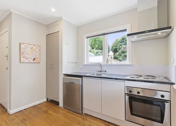  at 57 Court Crescent, Panmure, Auckland