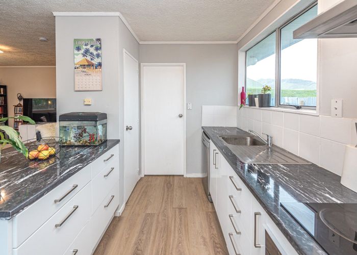  at 11 Willow Brook Place, CLIVE, Clive