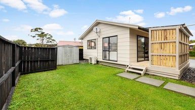  at 1 Lacebark Court, Titirangi, Auckland