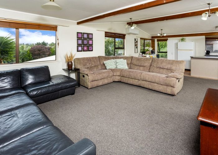  at 34 Unsworth Drive, Unsworth Heights, Auckland