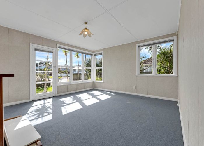  at 9 Holbrook Street, Avondale, Auckland City, Auckland