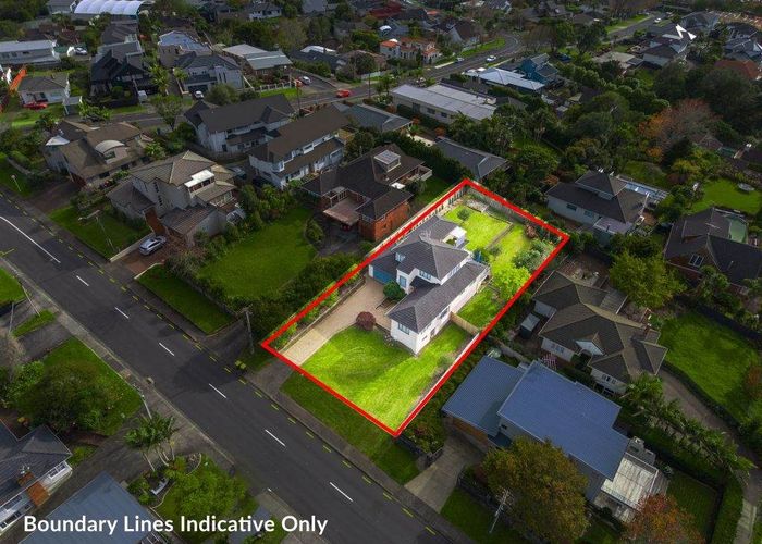  at 10 Beach Road, Mellons Bay, Manukau City, Auckland