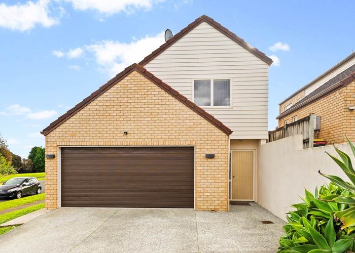 at 18 Clomell Drive, Flat Bush, Auckland
