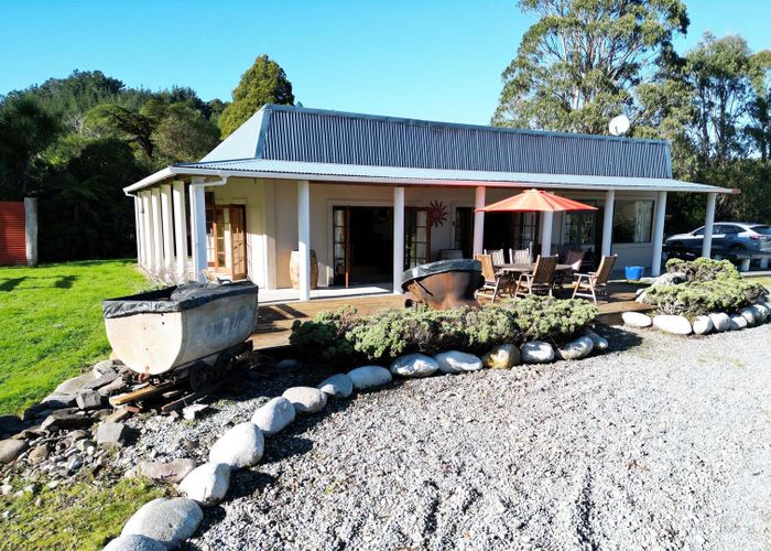  at 171 Coulson Road, Paroa, Grey, West Coast