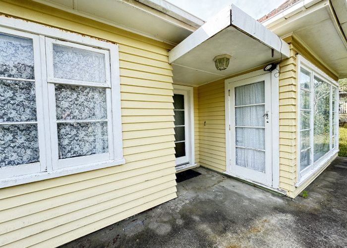  at 17 Raroa Terrace, Tawa, Wellington, Wellington