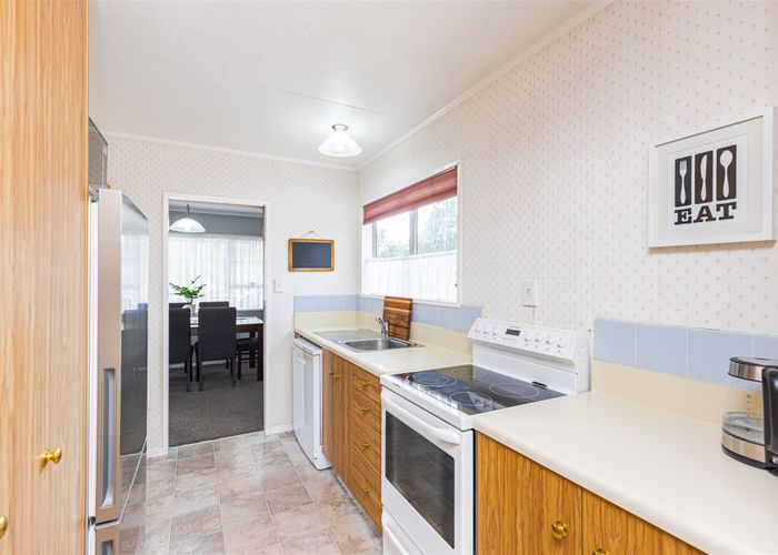  at 16 Burtts Road, Durie Hill, Whanganui