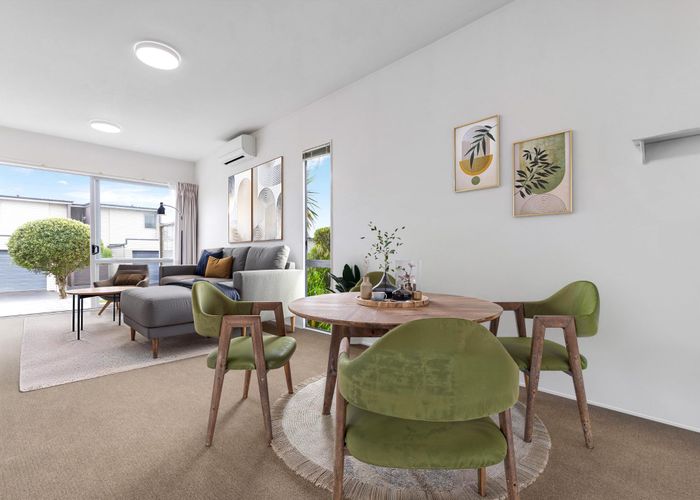  at 8/7 Kelvin Hart Drive, East Tamaki, Manukau City, Auckland