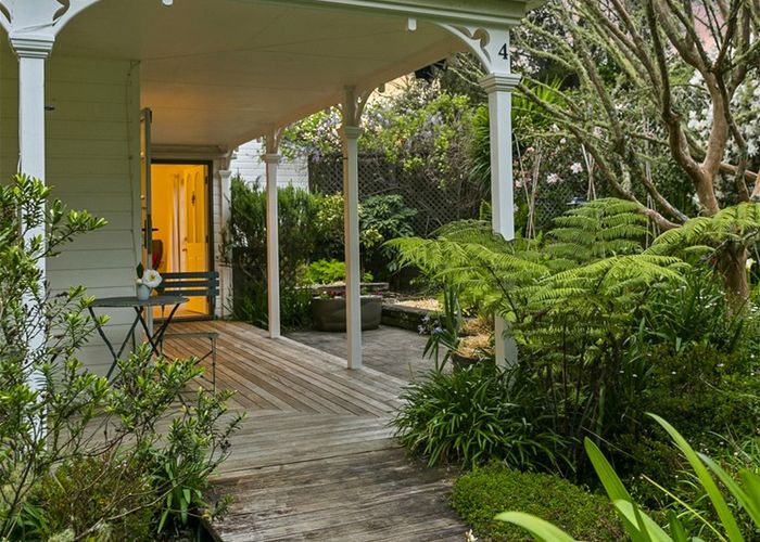  at 45 Waipuia Place, Greenhithe, Auckland
