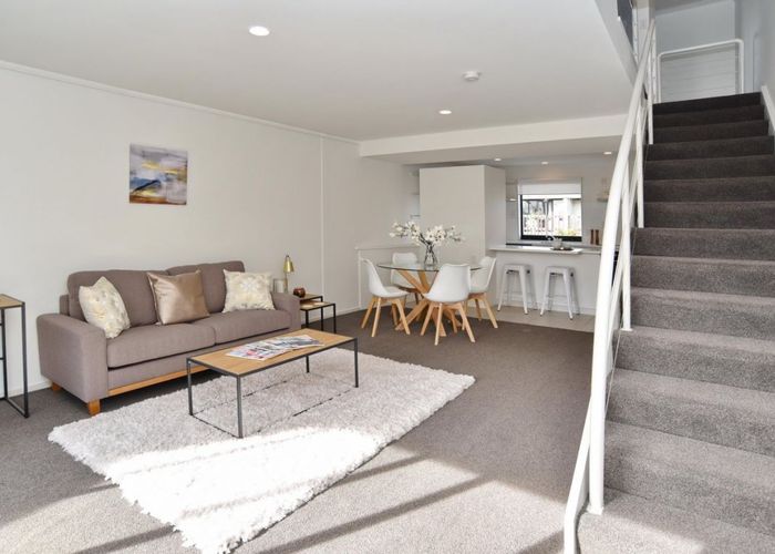  at 3/33 Winchester Street, Merivale, Christchurch