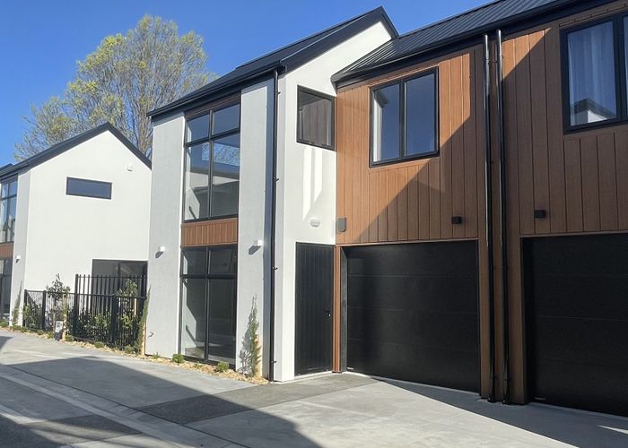  at 130 Holly Road, St. Albans, Christchurch City, Canterbury