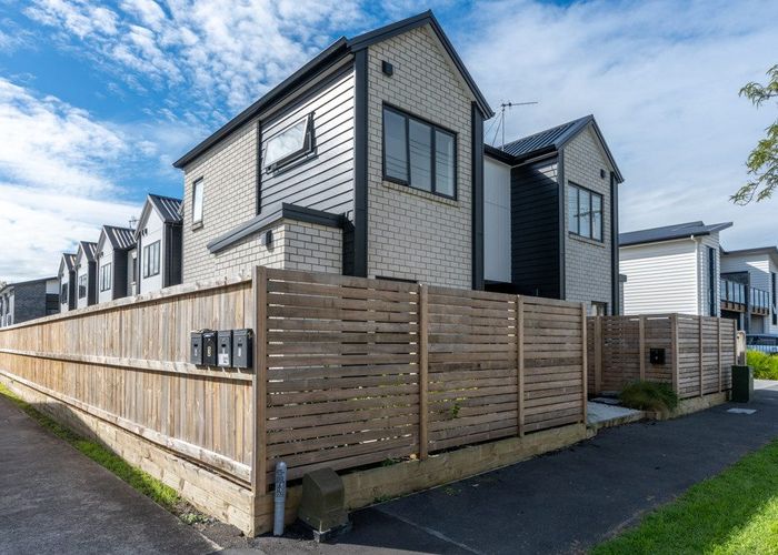  at 1/12 Charlemont Street, Whitiora, Hamilton