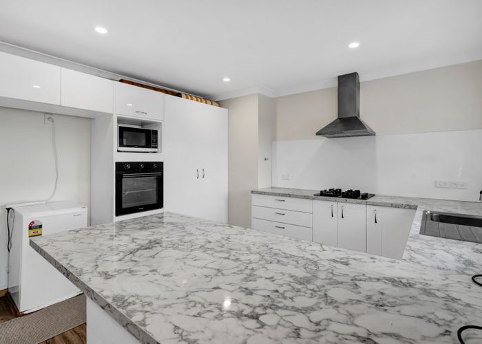  at 5784 South Road, Opunake, South Taranaki, Taranaki