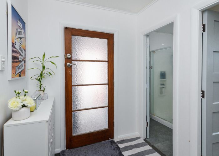  at 30 Thames Street, Roslyn, Palmerston North