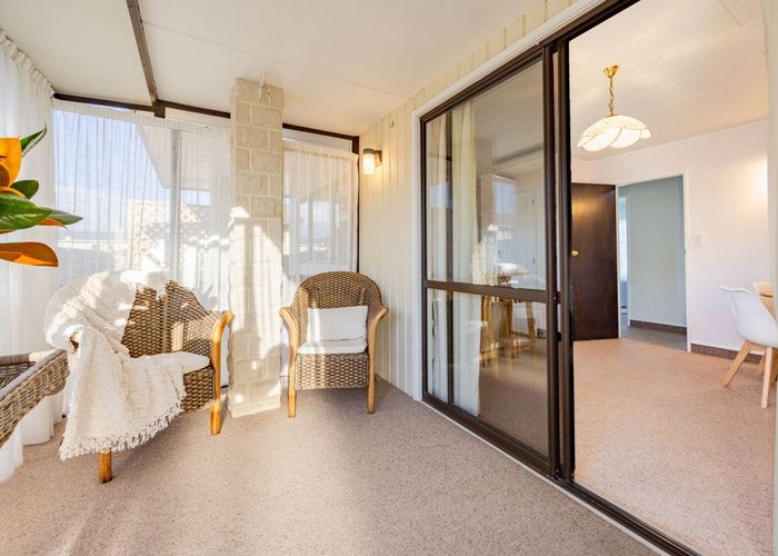  at 2/6 King Street, Taradale, Napier, Hawke's Bay
