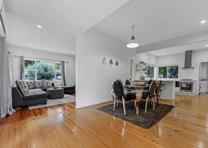  at 2 Fyfe Avenue, Papatoetoe, Manukau City, Auckland