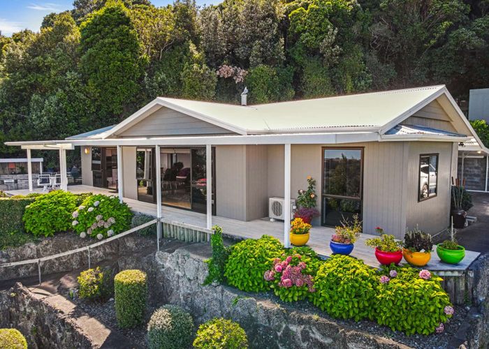  at 24 Wairere Road, Bastia Hill, Whanganui