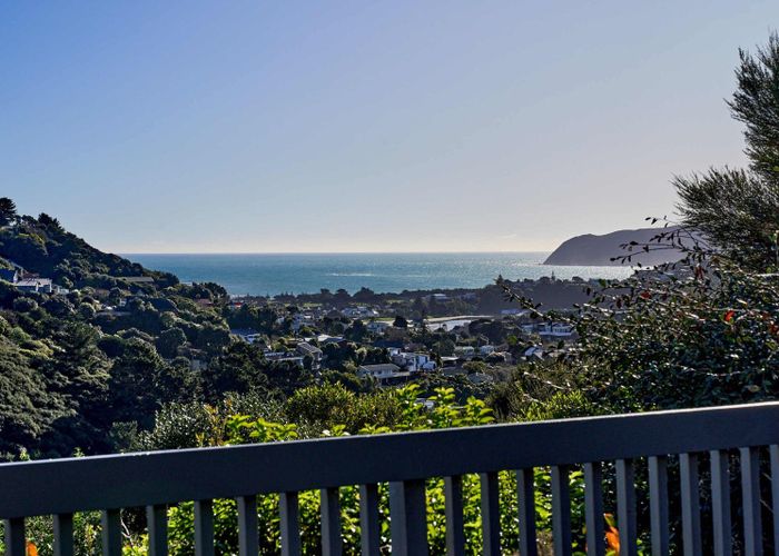  at 56 Mercury Way, Whitby, Porirua