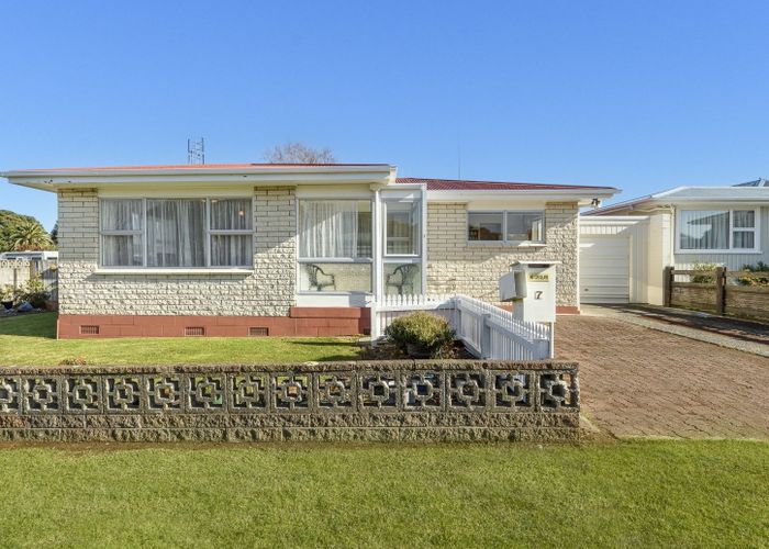  at 7 Crescent Road, Otumoetai, Tauranga, Bay Of Plenty