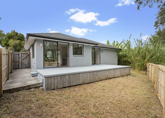  at 46 Universal Drive, Henderson, Waitakere City, Auckland