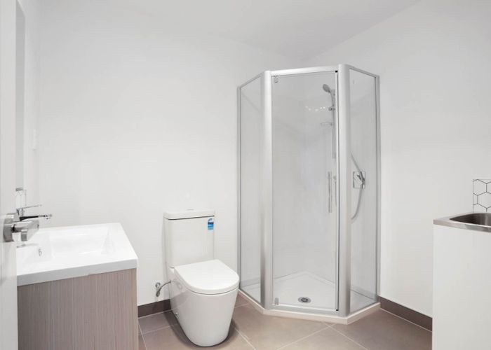  at 19B Chislehurst Street, Henderson, Auckland