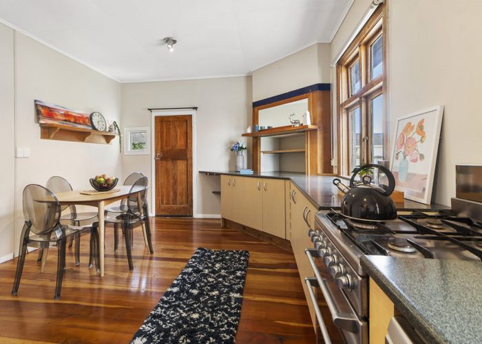  at 33 Devonshire Road, Miramar, Wellington
