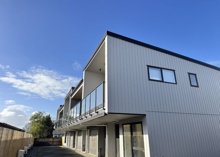  at 11/45 Miro Street, New Lynn, Waitakere City, Auckland