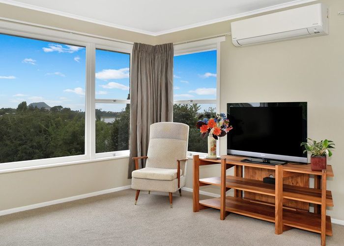  at 84 Sutherland Road, Brookfield, Tauranga, Bay Of Plenty