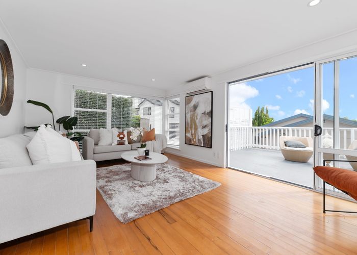  at 8 Hauraki Crescent, Pinehill, Auckland