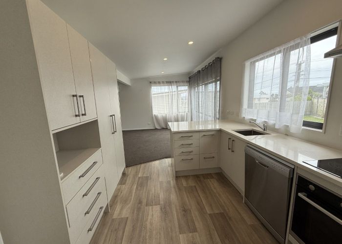  at 106a  Glanmire Road, Newlands, Wellington, Wellington