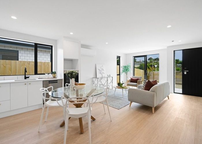  at 1/37 Aberfoyle Street, Dinsdale, Hamilton