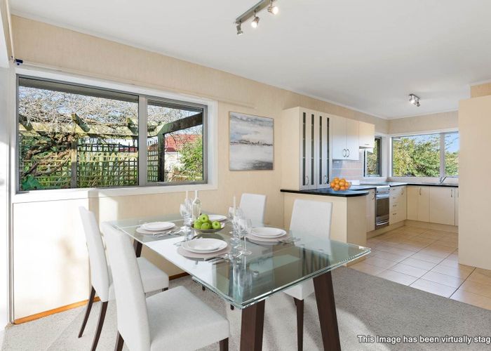  at 1/104 Sartors Avenue, Browns Bay, North Shore City, Auckland