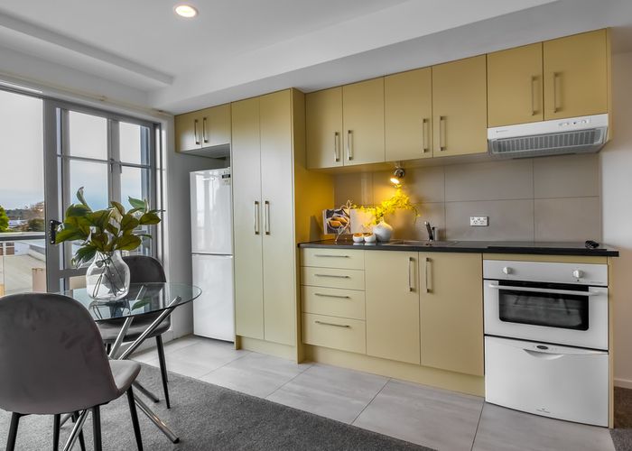  at 3L/3 Keystone Avenue, Three Kings, Auckland