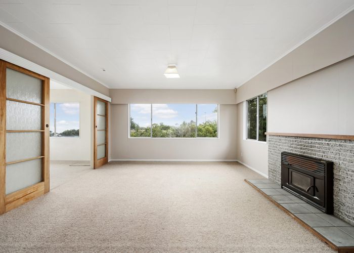  at 15 Padnell Crescent, Paparangi, Wellington