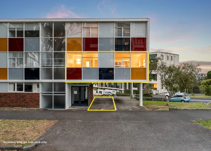  at 2/32 Coates Avenue, Orakei, Auckland
